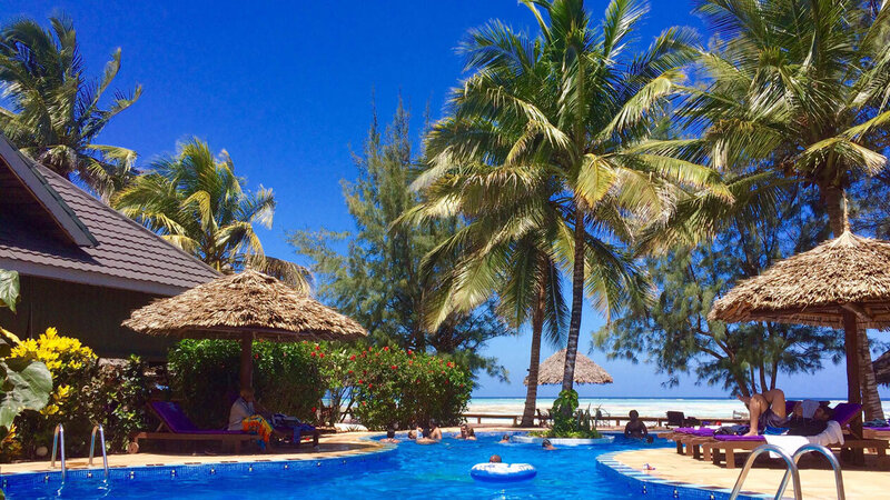 Mnarani Beach Cottages, Zanzibar, pool